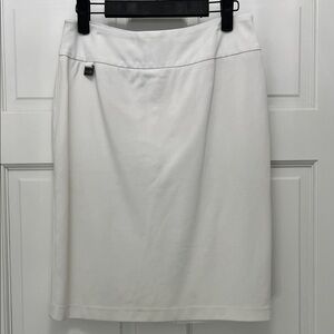 LISETTE L Montreal Performance Pull On Elastic Waist White Mini Skirt - Size 6